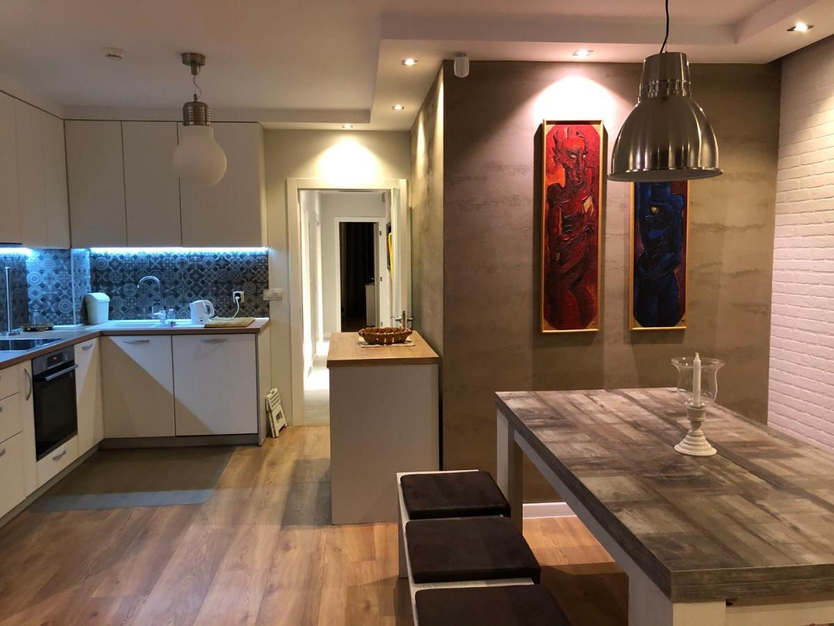 Luxury Apartments In Top City Center Varna 2 Exteriör bild