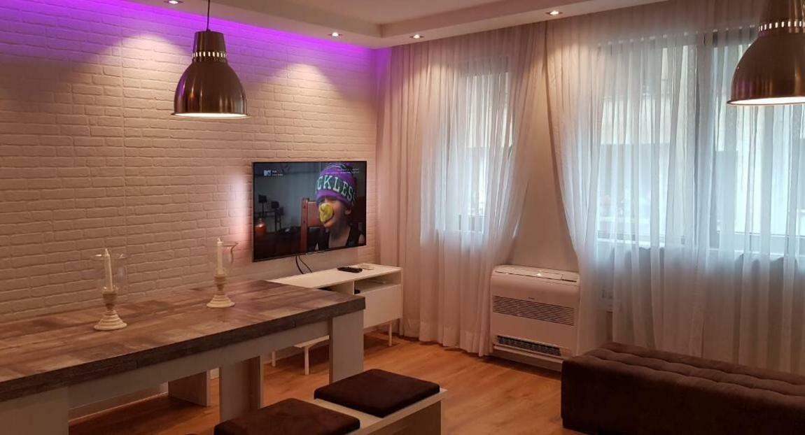 Luxury Apartments In Top City Center Varna 2 Exteriör bild