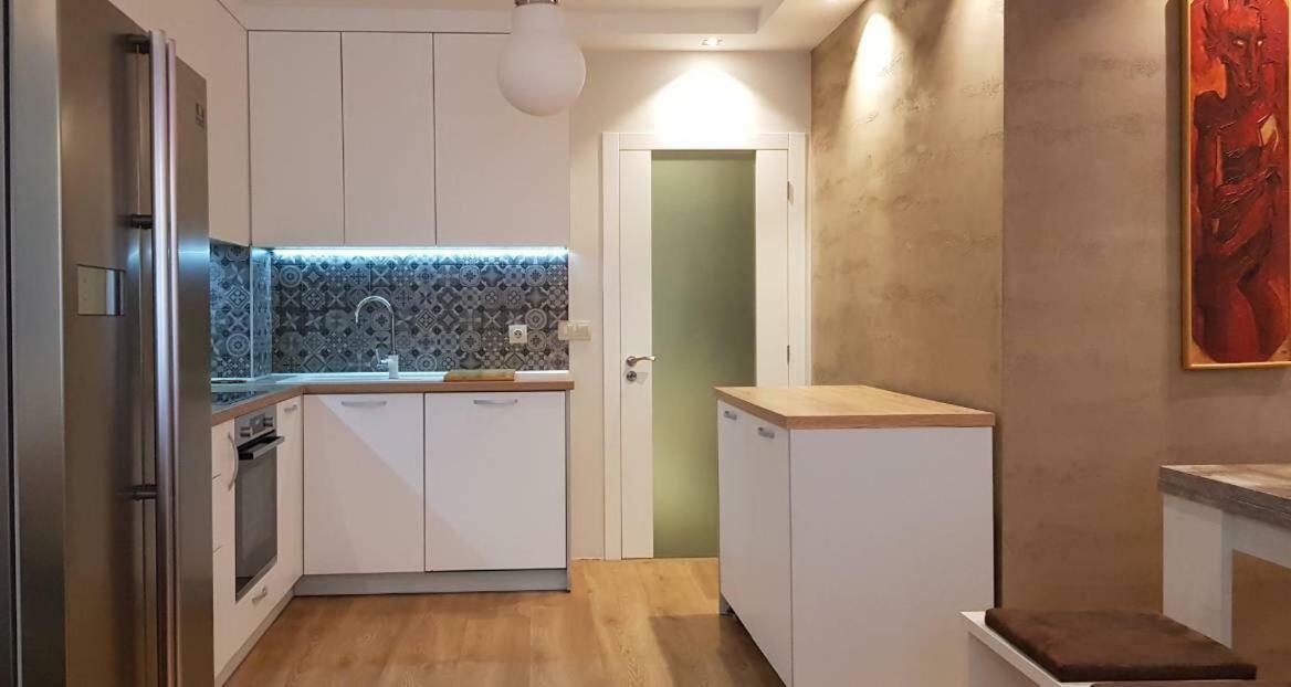 Luxury Apartments In Top City Center Varna 2 Exteriör bild